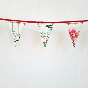 Slinger met Plantenmotief